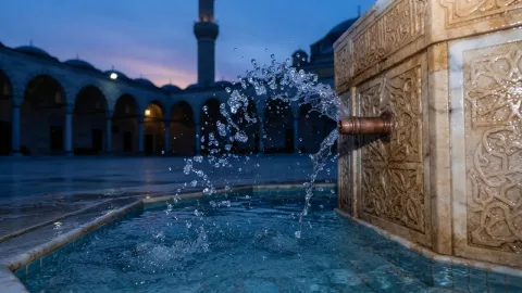 شروط الوضوء وأركانه في الفقه الإسلامي