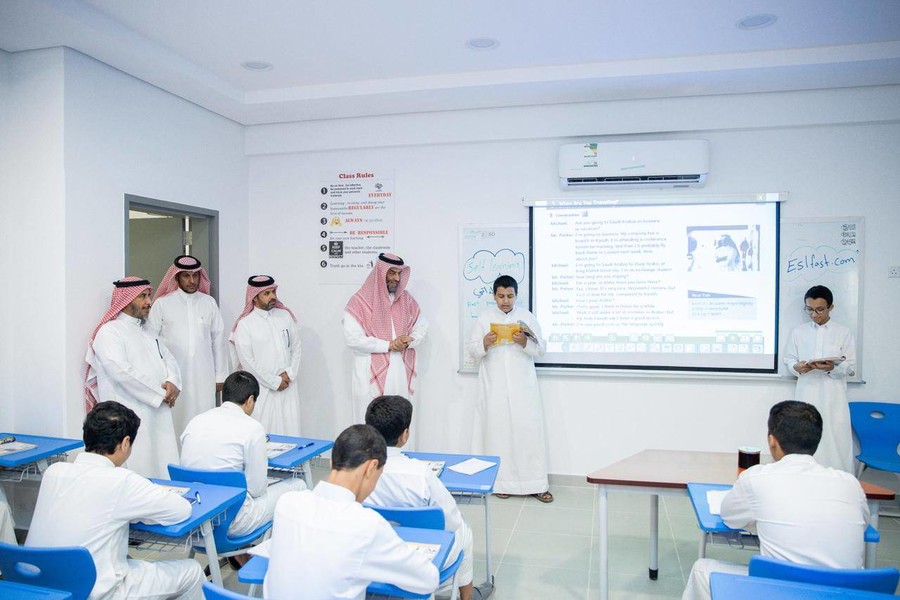 عاجل الدوام الشتوي للمدارس 1445 الرياض يبدأ في هذا الموعد وفق إعلان وكالة تعليق الدراسة التابعة لوزارة التعليم السعودية