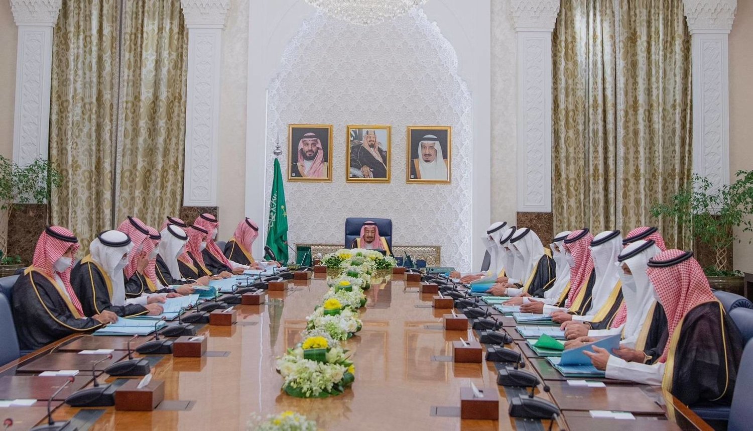 حساب العمر بالمـيلادي أم بالهجري وفقًا لآخر قرارات مجلس الوزراء السعودي