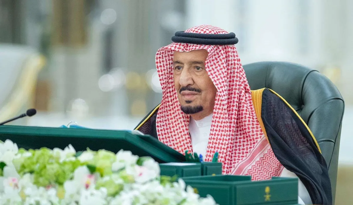 بأمر الملك سلمان رفع الحد الادنى للضمان الاجتماعي إلى 1320 ريالاً وتحديد الحد الأعلى للصرف بهذه القيمة