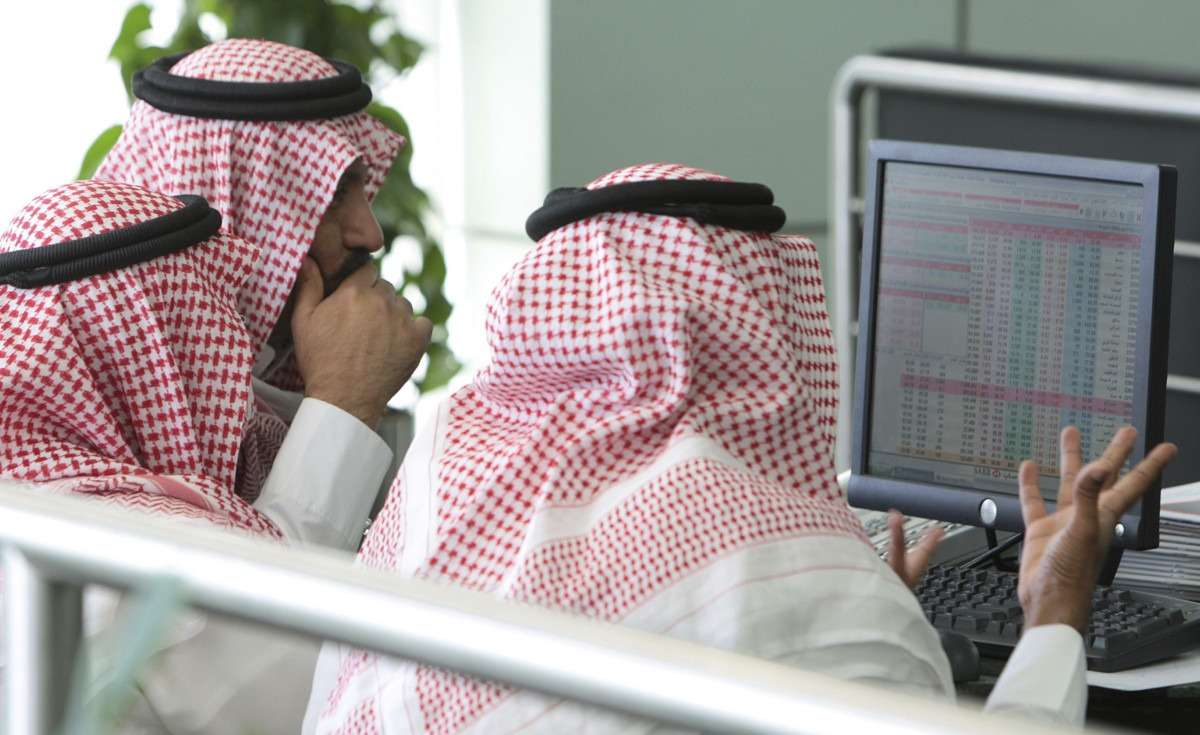 وزارة الموارد البشرية تحدد شروط الجمع بين وظيفتين بالقطاع الخاص+ عقوبات الإخلال بشروط الجمع بين الوظيفتين