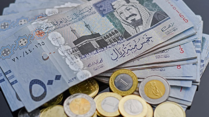 لو طالع عمرة رجب يبقى الكلام ده يهمك…سعر الريال مقابل الجنيه في البنوك الرسمية النهاردة ومقابل الجنيه المصري