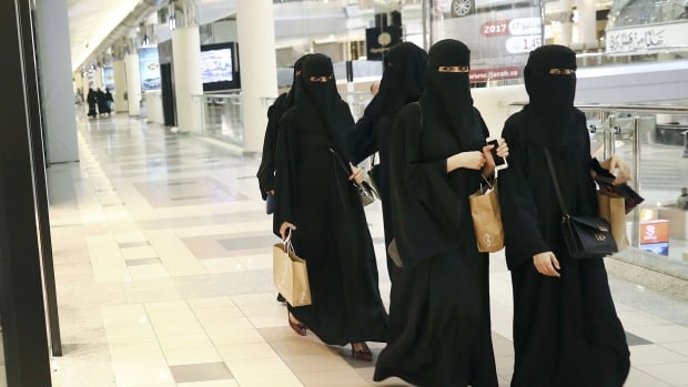 كيفية التسجيل بمنصه دعم المرأة الأرملة والمطلقة للحصول على راتب شهري