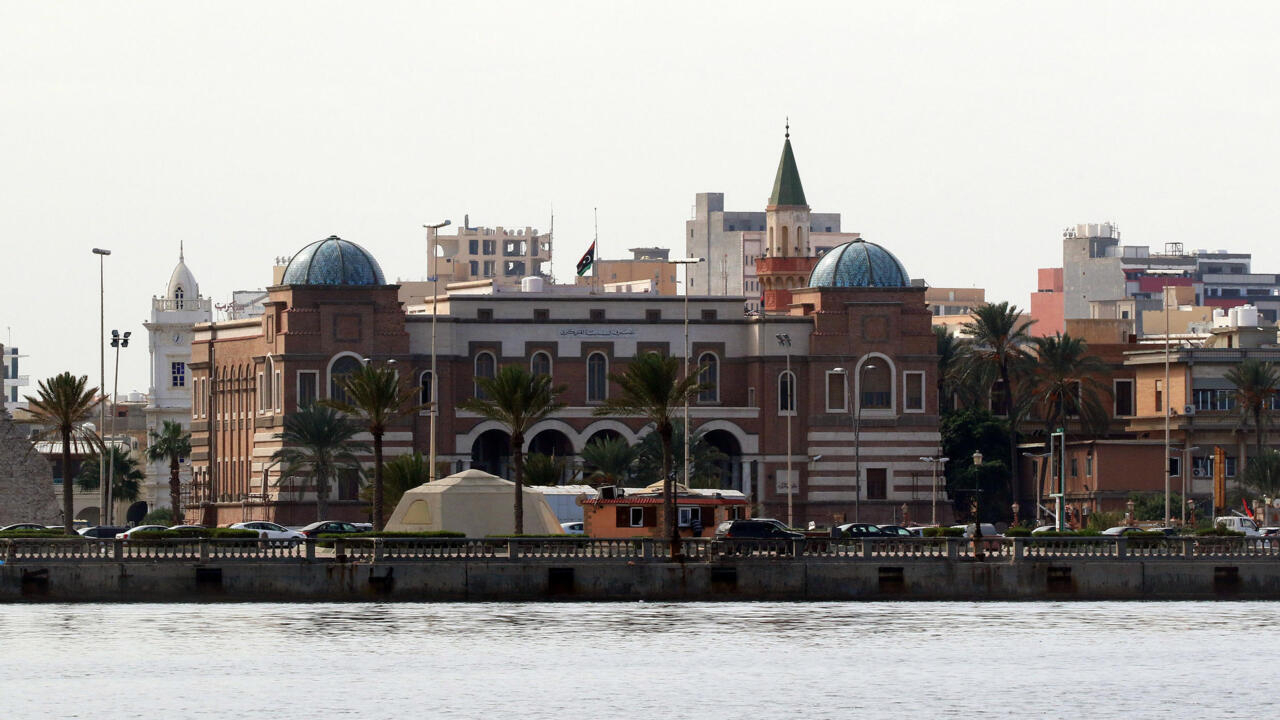منظومة fcms cbl gov lyl الأغراض الشخصية مصرف ليبيا المركزي “رابط ” حجز 4000 دولار والعملات