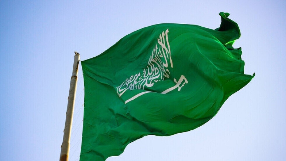 هل صدر أمر ملكي بتحديد موعد العمل في رمضان 1445||وهل تم تقليل ساعات العمل في نهار رمضان؟ الموارد البشرية تُجيب