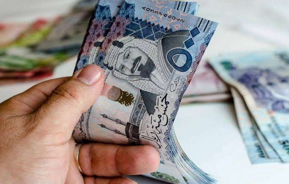 بأمر ملكي إيداع 1500 ريال المكرمة الملكية لمستفيدي الضمان المطور رمضان 1445؟ الموارد البشرية’ تعلن