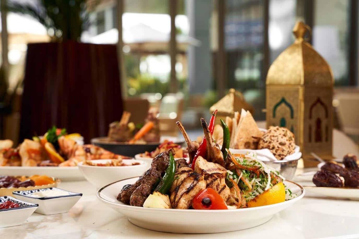 أفضل مطاعم افطار رمضان في السعودية 2024 تناسب العائلات للاستمتاع بالخصوصية