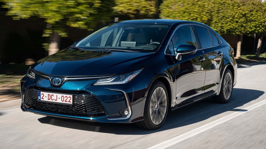 تويوتا كورولا 2024 الشكل الجديد 💥👇 .. شوف سعر Toyota والمواصفات لأعلى فئة🔥👌