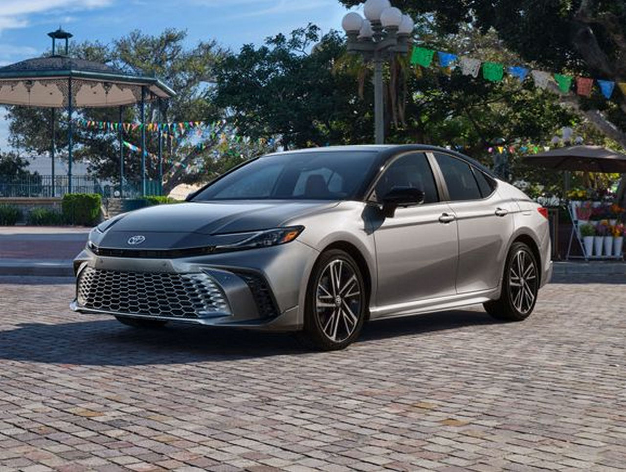 Toyota Camry 2025 مواصفات تويوتا كامري 2024 الجديدة كلياً بقوة 232 حصان ومنظومة هجينة