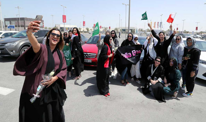 توجه جديد في المملكة السعودية.. السماح بزواج الفتيات من أجانب لتخفيف ظاهرة العنوسة