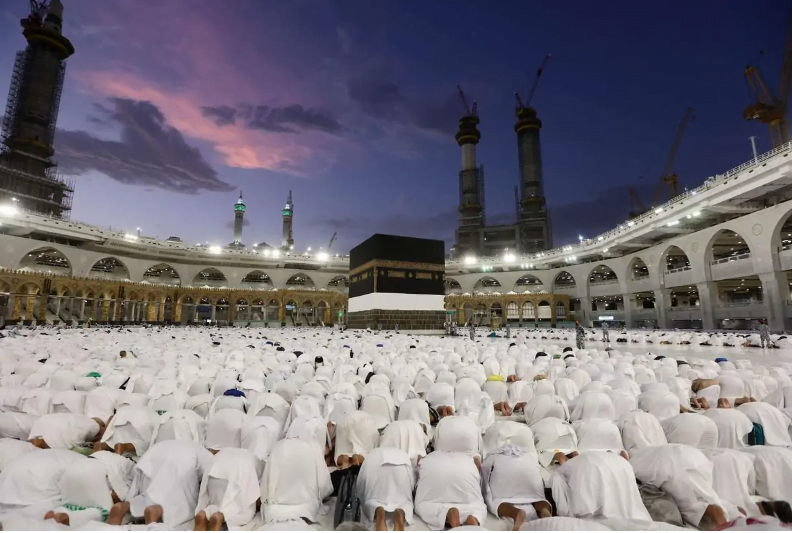 الجوازات السعودية.. توضح إجراء هام خلال موسم حج 1445