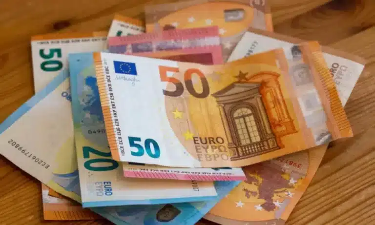 وصل كام انهاردة؟ .. سعر اليورو في سكوار اليوم بتاريخ 4 ديسمبر 2025